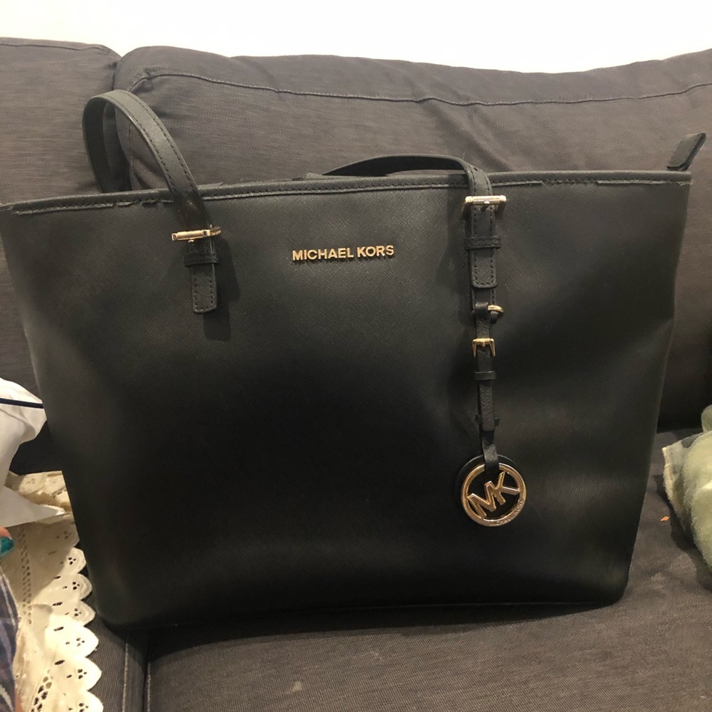 Michael Kors Jet Set Saffiano Large Black Tote